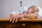 Nadměrné pití zkracuje život o více než dvacet let, prokázala studie 