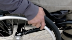 Rada postižených kritizuje zdravotní pojišťovny kvůli vozíkům