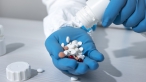 Evropská komise chce účinněji snižovat riziko rezistence vůči antibiotikům
